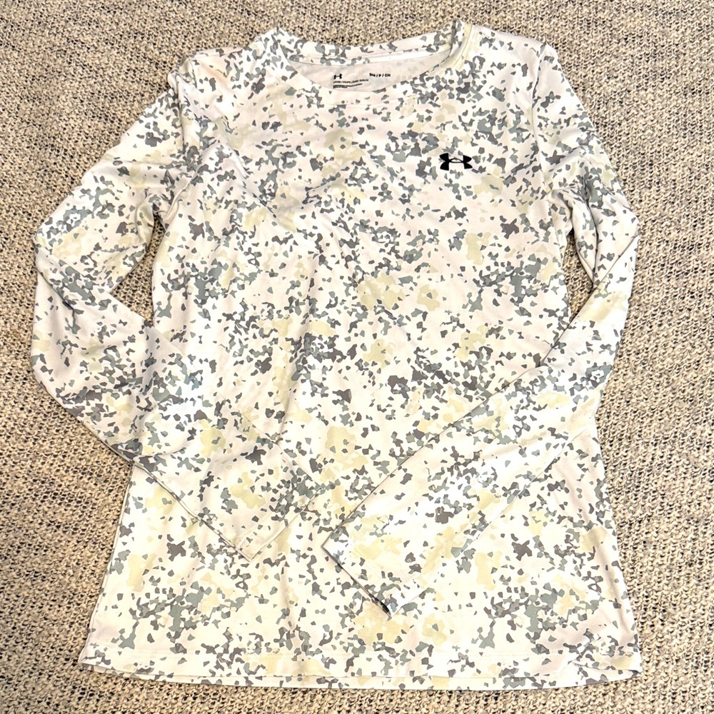 Athletic Under Armour Women’s Long Sleeve Camo Performance Top Size S